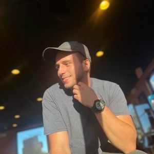 Meet your Posher, Brandon